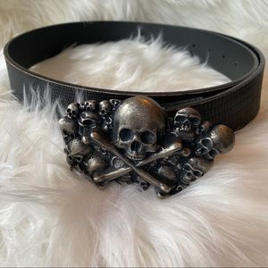 Men’s Large skull cluster belt